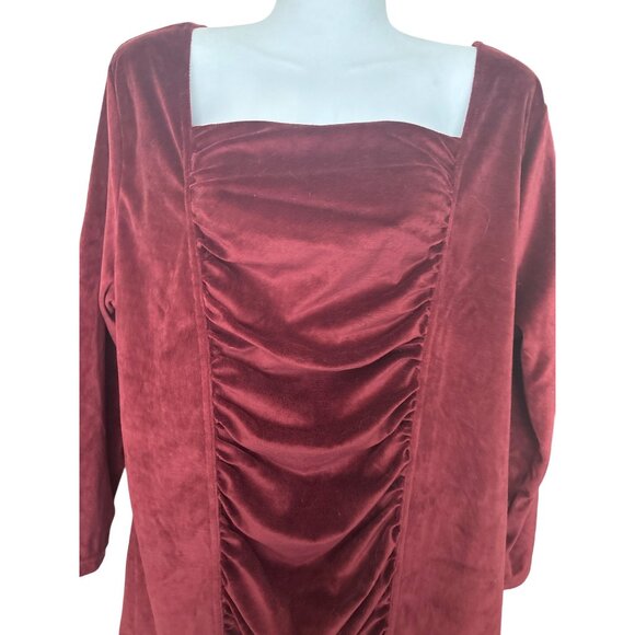 The Paragon Women 1X Dress Burgundy Velour Ruched Front Below Knee Length soft - Picture 3 of 7